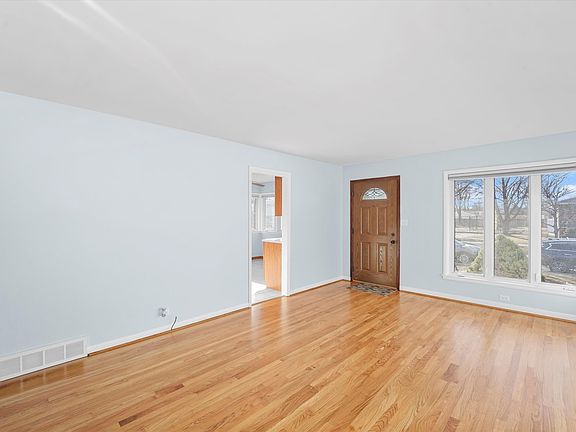 4th image of 3513 Dora St
