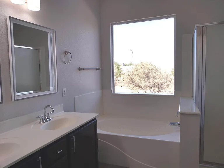 2021 N 103rd Dr — Photo 30