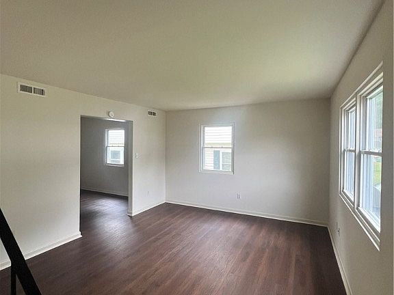 2nd image of 1017 Liberty Ave #B