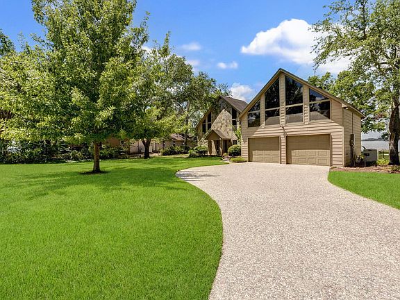 3rd image of 10045 Valley Dr S