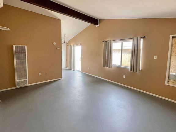 3rd image of 58846 Barron Dr