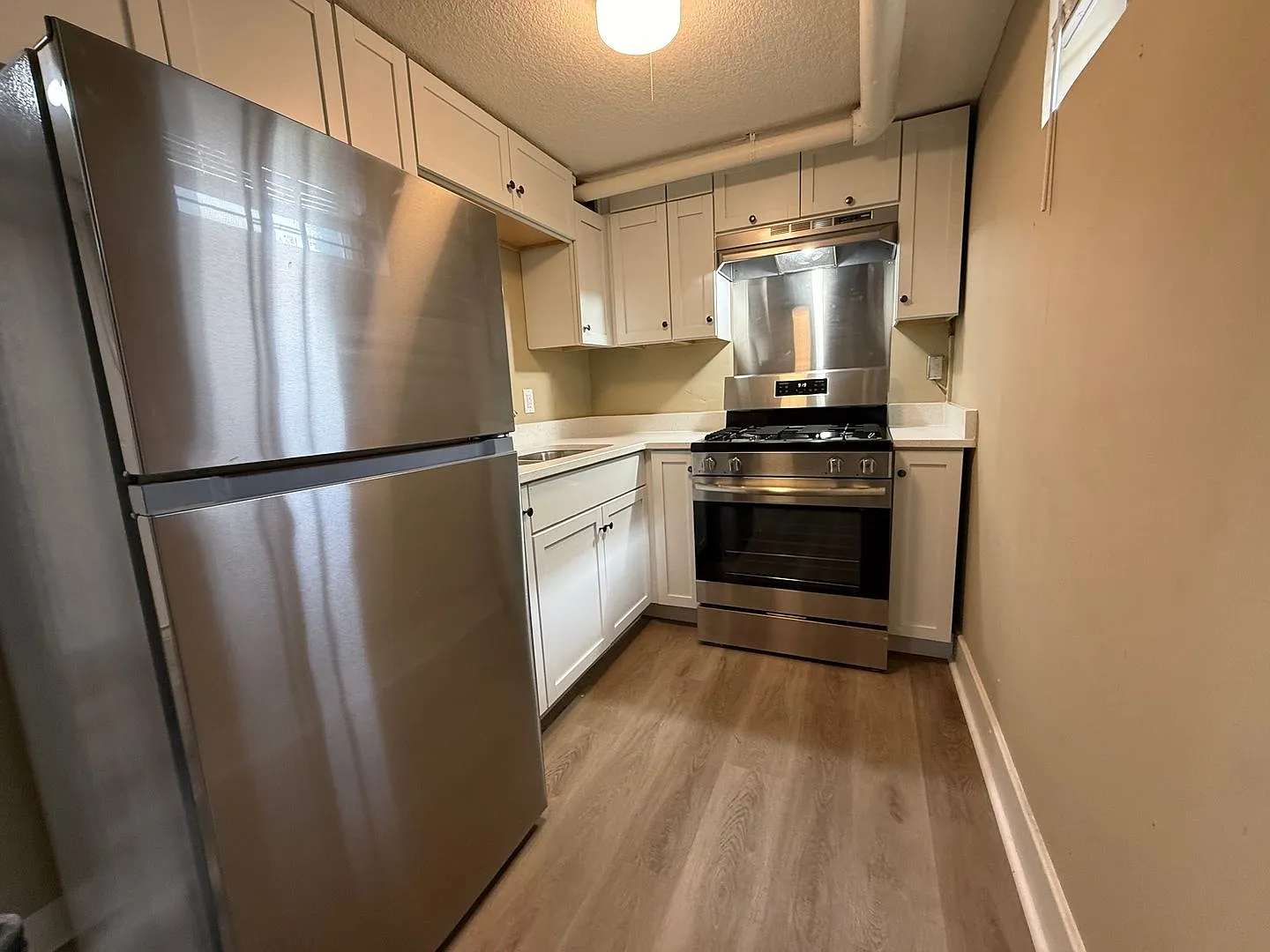 839 Randolph Ave — Photo 3