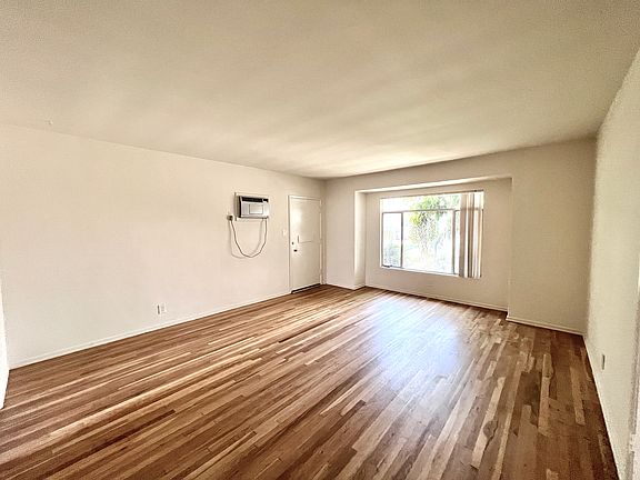 5th image of 1924 N Hollywood Way #1924