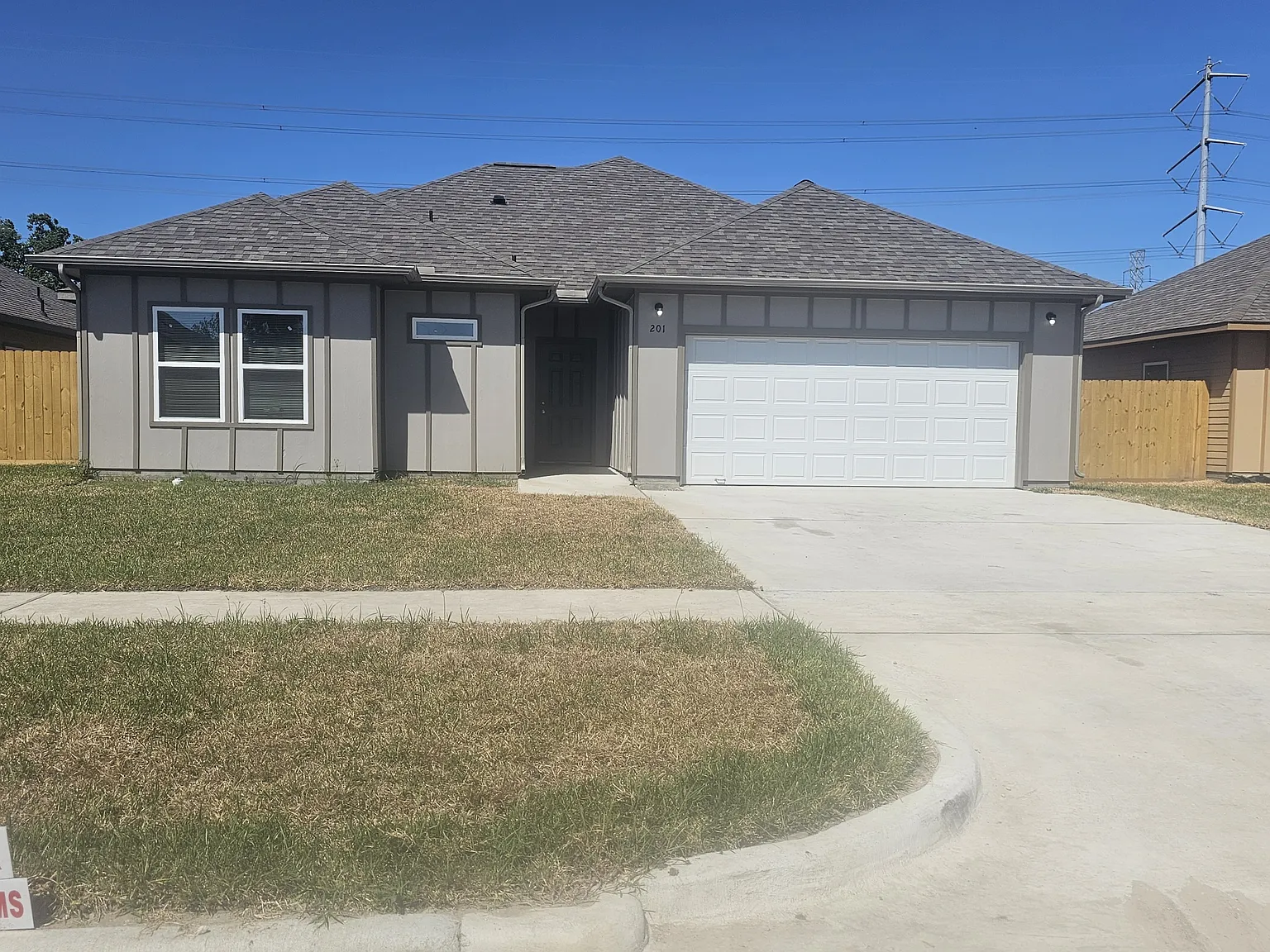 3 bed, 1869 sqft, $2,150 — Photo 1