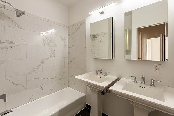 Rented by Double R Ventures LLC | media 18