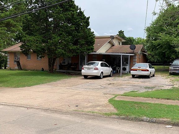 3rd image of 2716 Mojave Dr