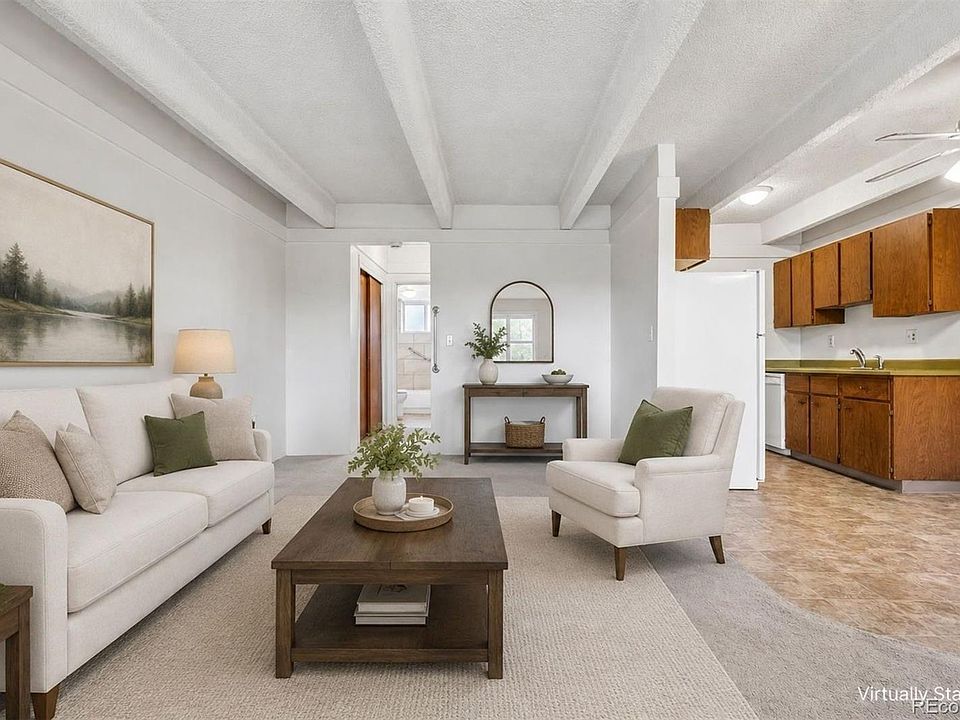 1st image of 800 W Belleview Avenue #306