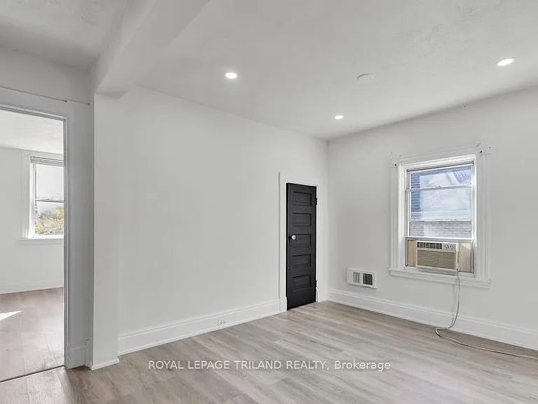 96 Forest Ave #UPPER — Photo 8