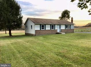 2886 Poor House Rd, Martinsburg, WV 25403