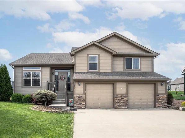 811 W Jack St, Lone Jack, MO 64070