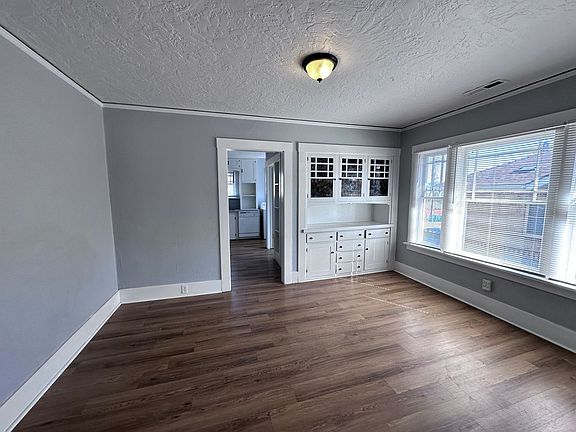 5th image of 766 West St #A