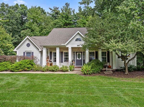 4861 Hidden Hills Cir