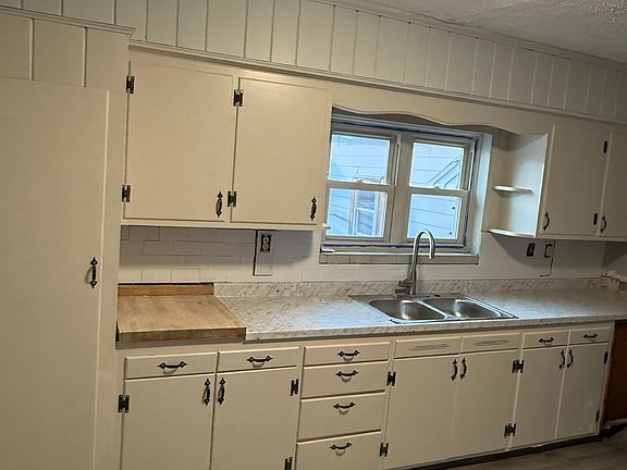 2nd image of 203 Randolph Ave #7