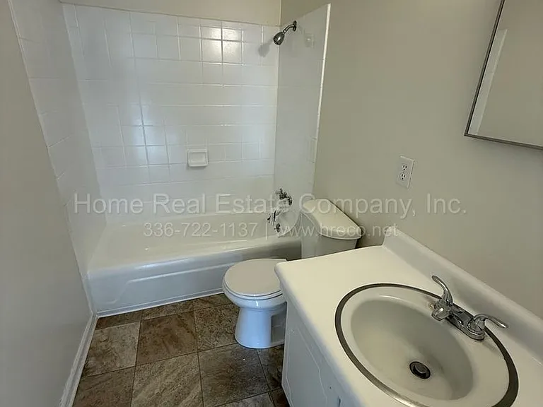 1025 Carolina Ave #C — Photo 5