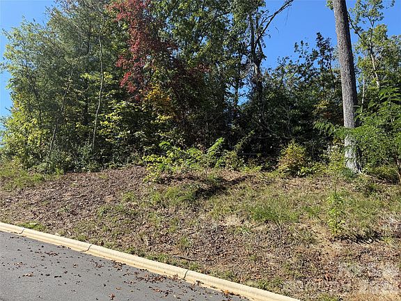 5th image of 407 Fox Rd #72