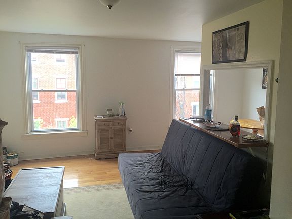 2nd image of 1619 Mount Vernon St #17837294