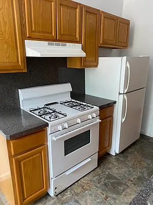 Rented by Contact Realty | media 5