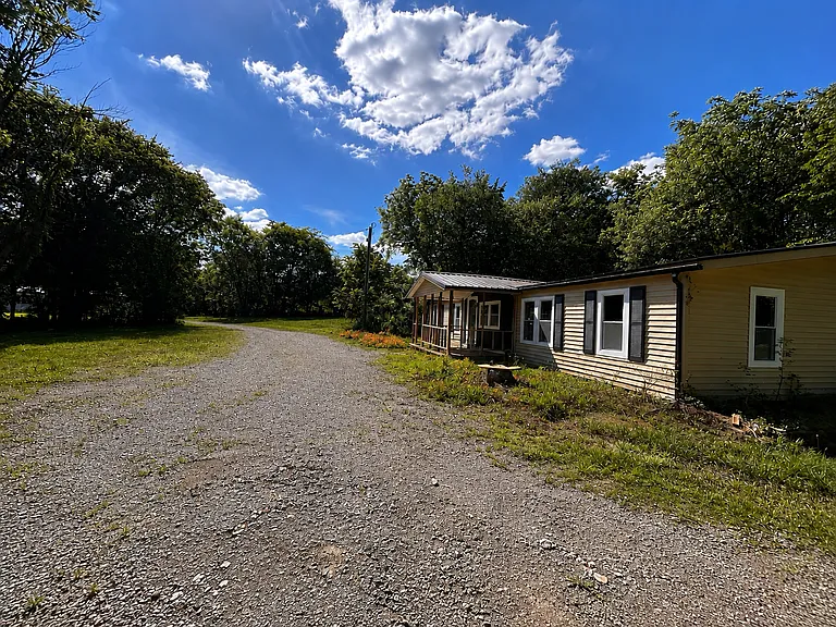 415 Old Statesville Rd — Photo 27