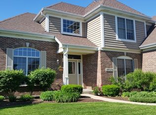 39W470 S Mathewson Ln, Geneva, IL 60134