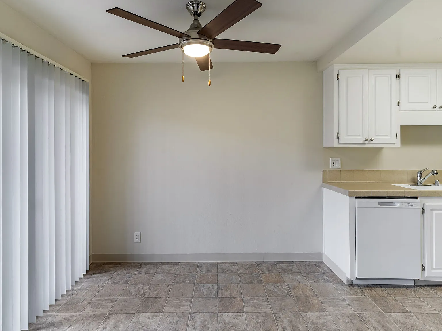 Glenmoor Green Apartments — Photo 4