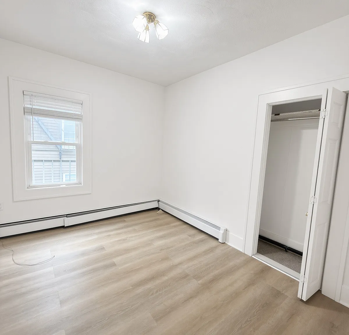 2 bed, 750 sqft, $1,900 — Photo 4