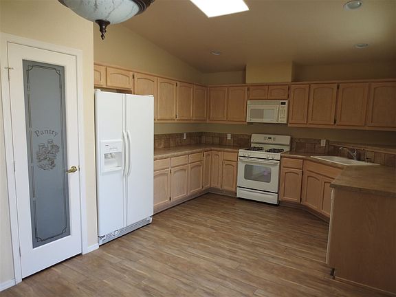 4th image of 14826 E 55th St