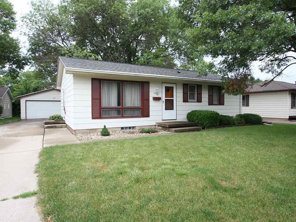 1st image of 2029 Fairview Dr