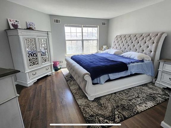 2nd image of 1482 Westgate Dr #305