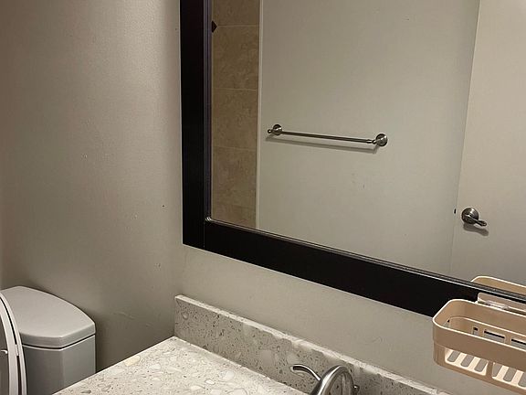 4th image of 875 Brookline Dr APT E