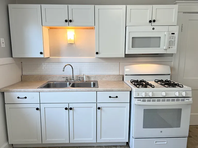 318 Wellington Rd #2 — Photo 8
