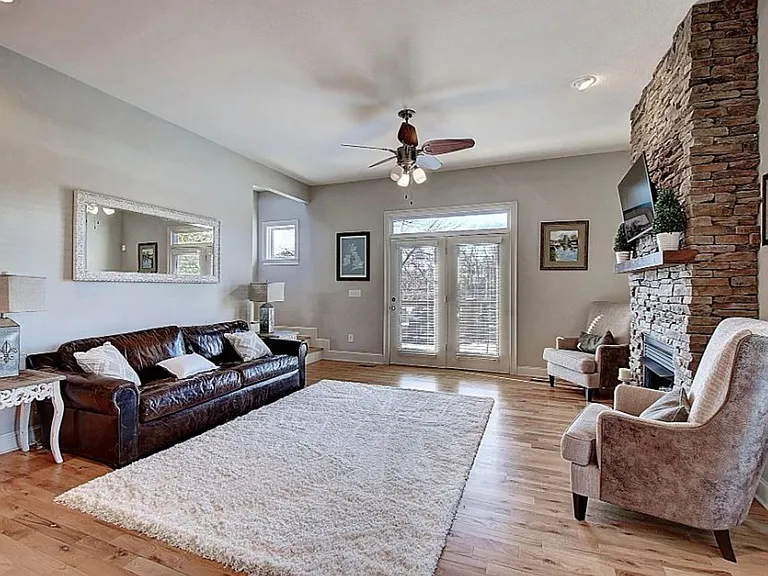 121 Lake Haven Dr — Photo 8