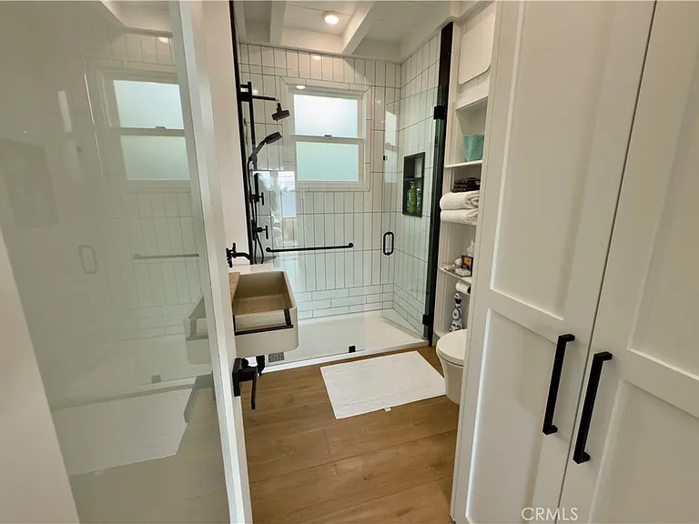 252 Grandview St #B — Photo 10