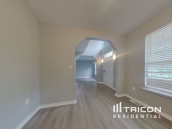 5th image of 402 Saint Marys Ave