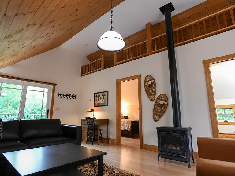 3055 E Warren Rd — Photo 18