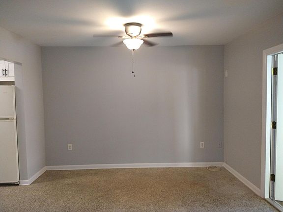 2nd image of 309 Como St APT C