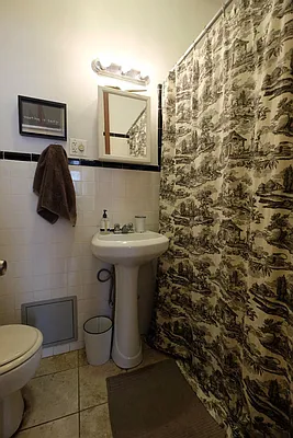 Rented by Keller Williams NYC | media 35