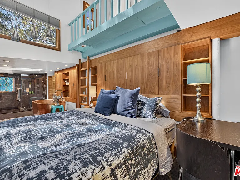 1738 Topanga Skyline Dr — Photo 45