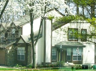 8 Tivoli Lake Ct, Silver Spring, MD 20906