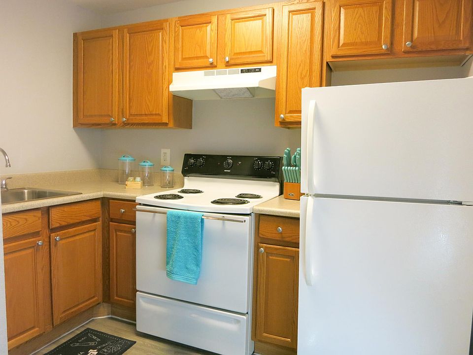 1st image of 3890 Cambridge St