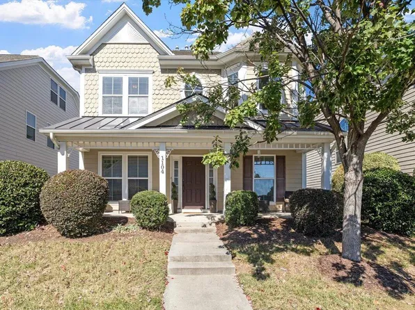 1104 Crinoline Ln, Morrisville, NC 27560