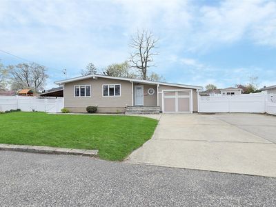 27 Peter Road, Ronkonkoma, NY, 11779