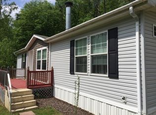 1510 Glomawr Stormking Rd, Hazard, KY 41701