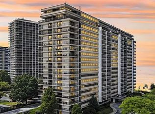 12550 Lake Ave APT 904, Lakewood, OH 44107