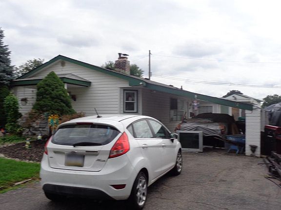 5th image of 32 Valley Rd