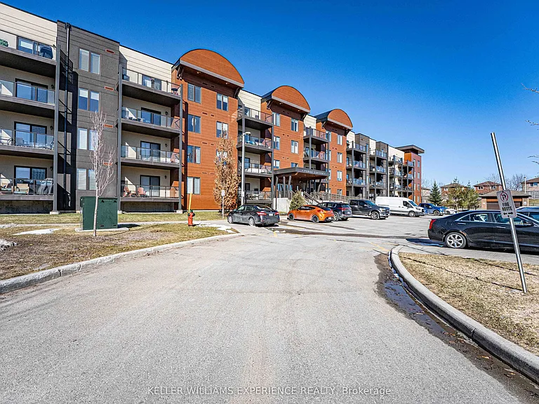 720 Yonge St #307 — Photo 27