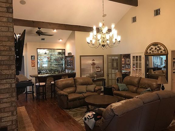 4th image of 802 Ormond Blvd