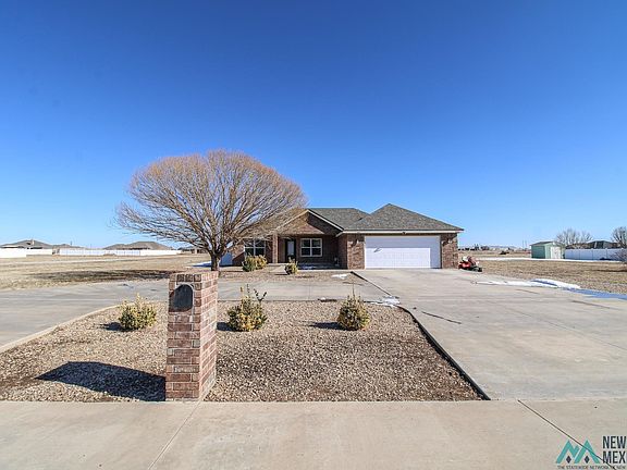 2nd image of 143 Crest Point Dr