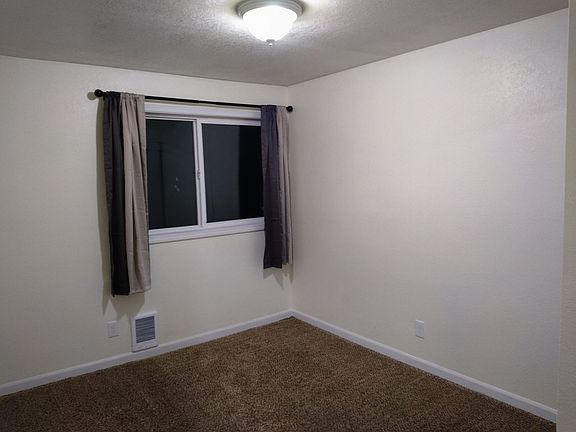 5th image of 419 Queen Ave APT C22