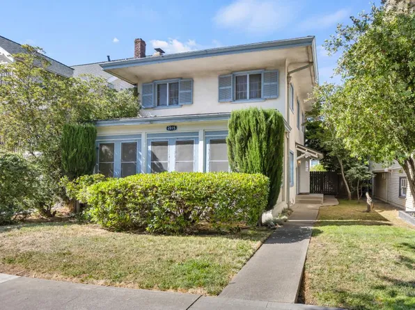 2015 T St, Sacramento, CA 95811