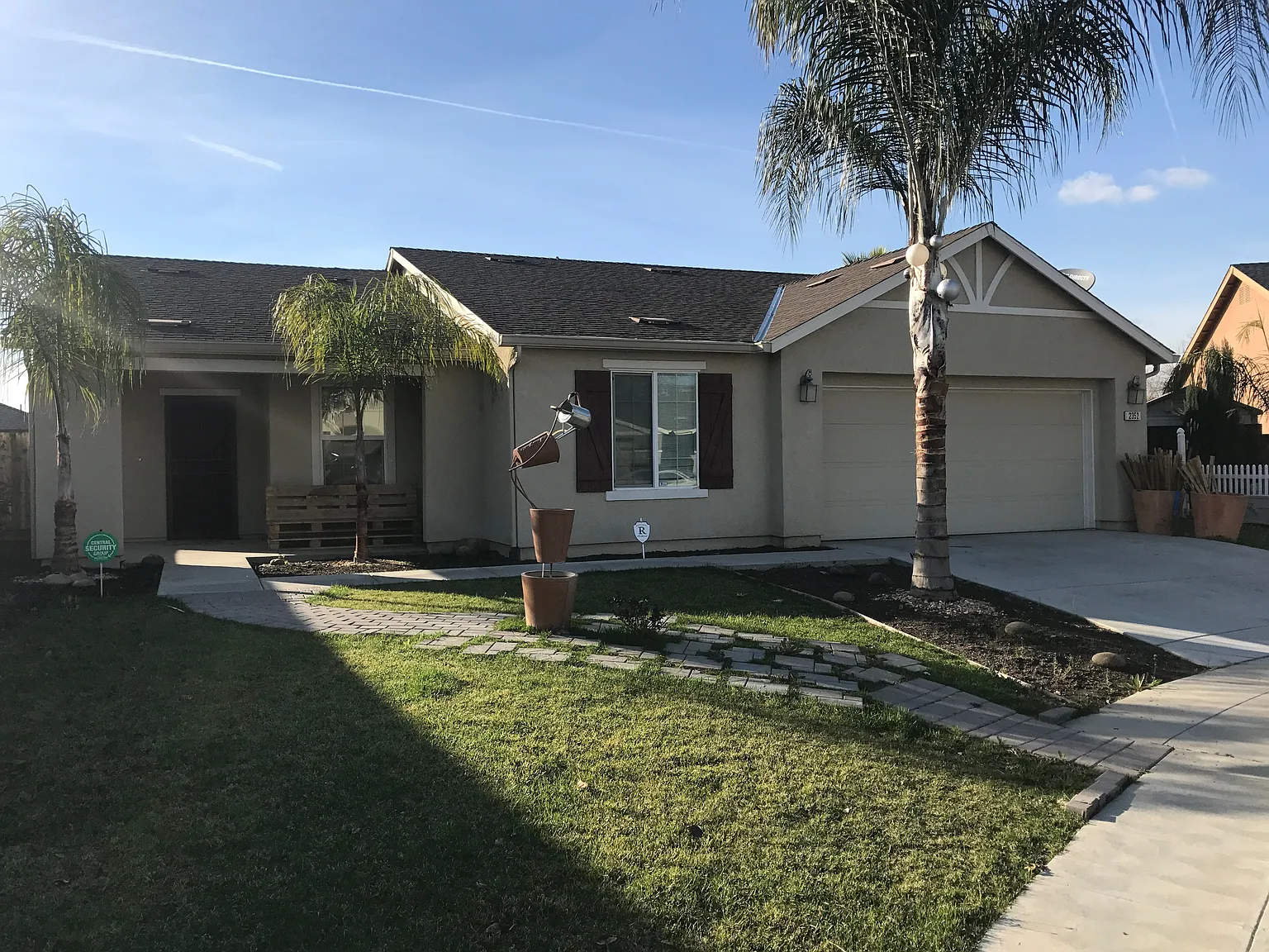 2352 S Rachel Ave photo 1